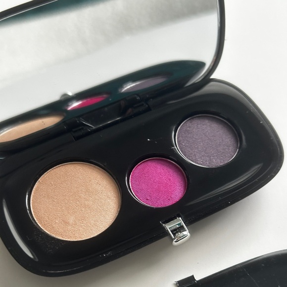 Marc Jacobs Other - Marc Jacobs Plush Eyeshadow Style Eye-con No.3 106 The Rebel New Without Box